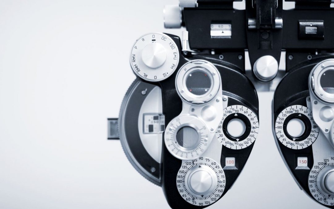 Eye test machine